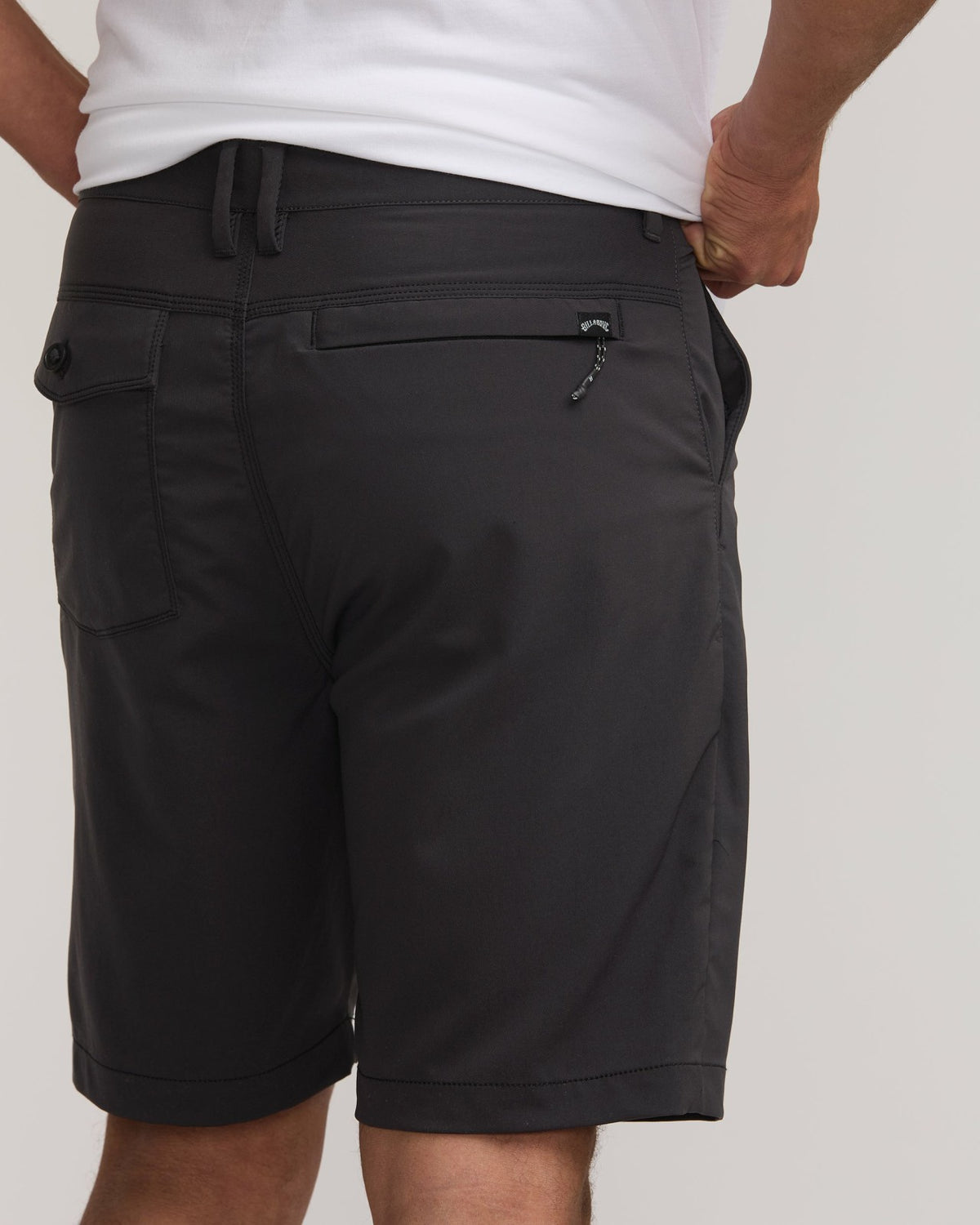 Surftrek Journey 20" Hybrid Shorts - Black | Billabong