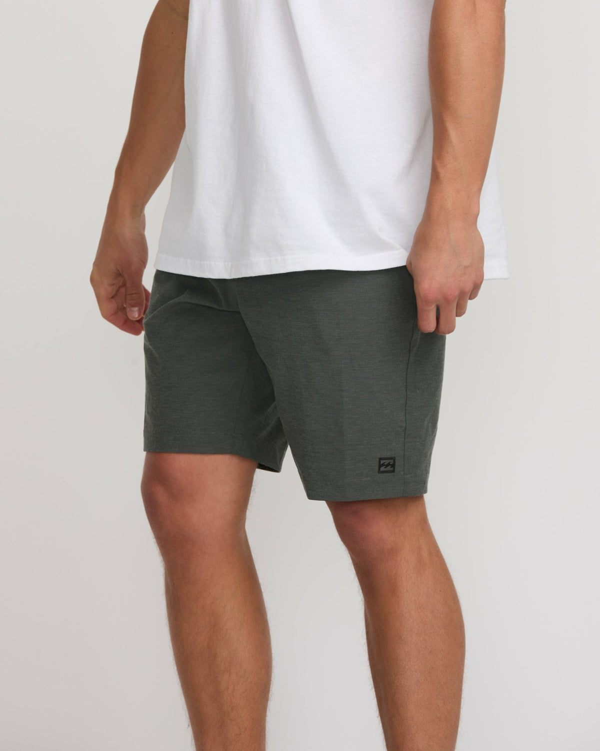 Crossfire Submersible 19" Hybrid Shorts - Asphalt | Billabong