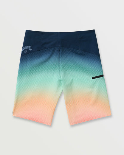 Fluid Pro Performance 21" Boardshorts - Multi | Billabong