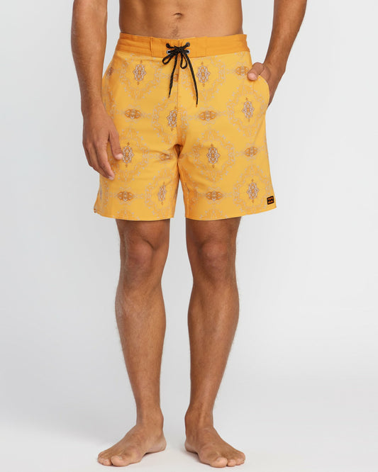 Good Times Lo Tide 18" Boardshorts - Dust Yellow | Billabong