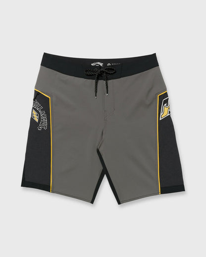 Straddie Pro Performance 20" Boardshorts - Pewter | Billabong