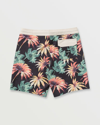 Sundays Lo Tide 19" Boardshorts - Multi | Billabong