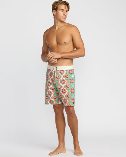 Sundays Lo Tide 19" Boardshorts - Sand | Billabong