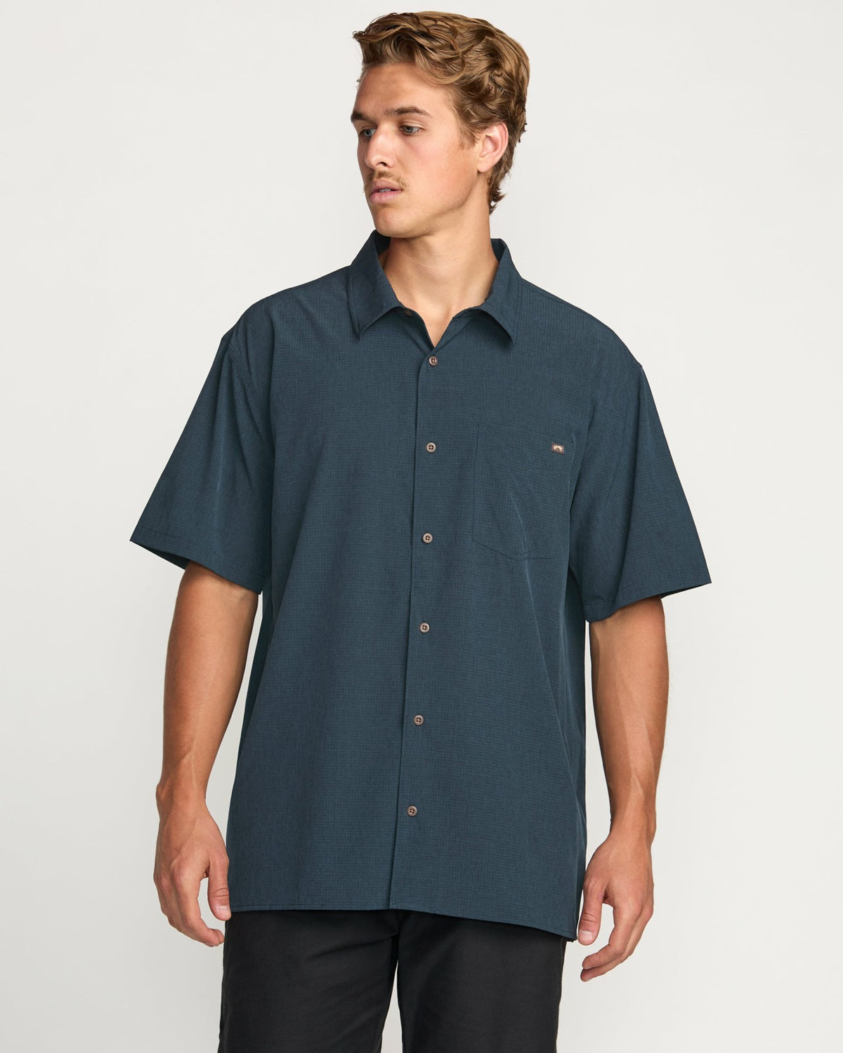 Surftrek Perf Short Sleeve Shirt - Navy | Billabong