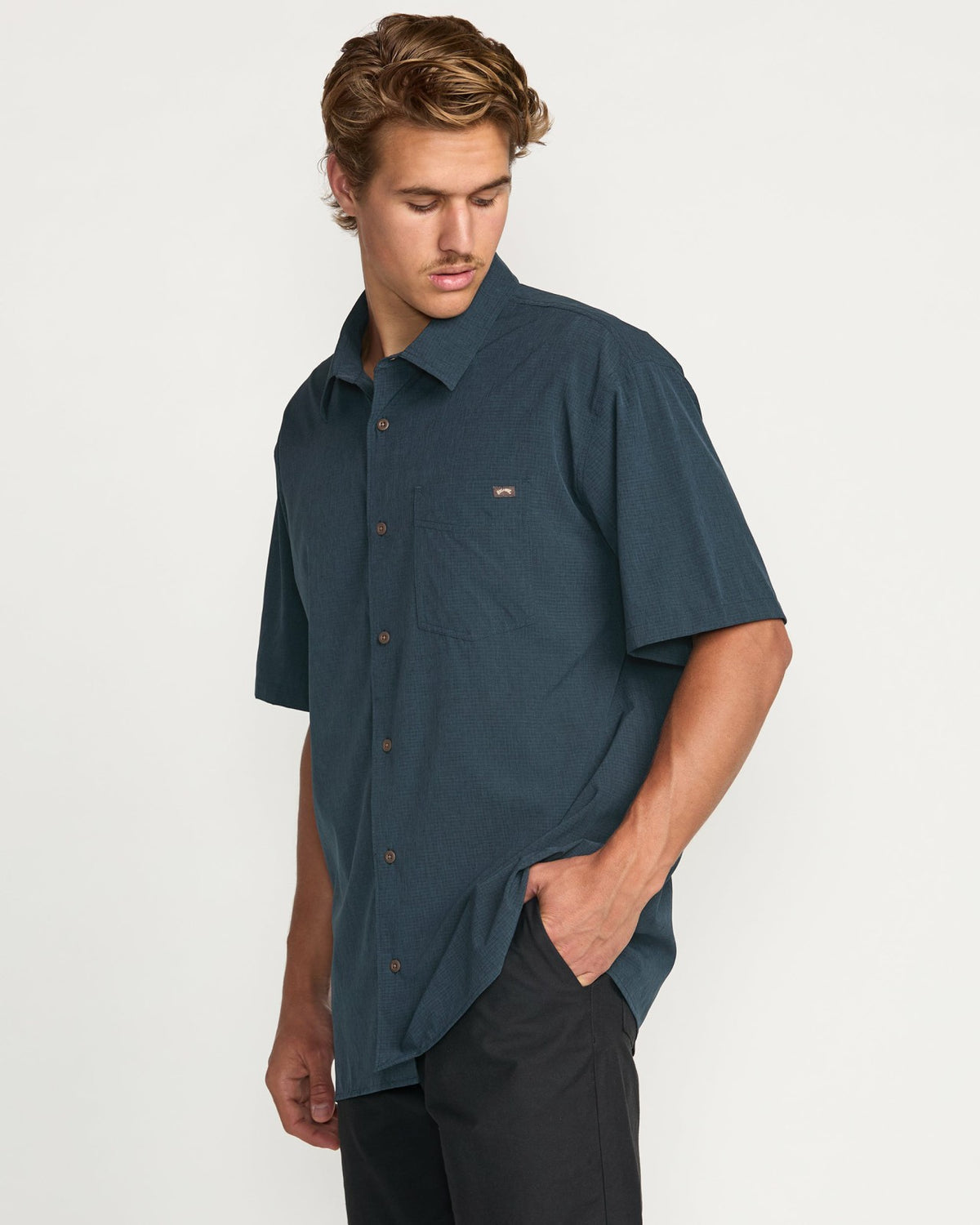 Surftrek Perf Short Sleeve Shirt - Navy | Billabong