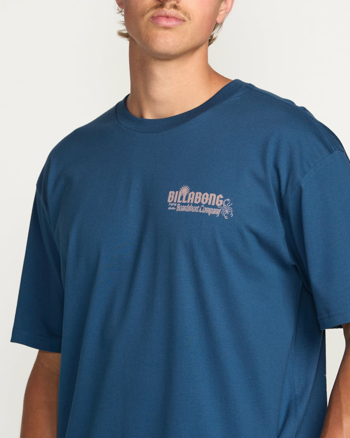 The Hunt Regular Tee - Deep Blue | Billabong