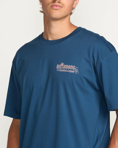 The Hunt Regular Tee - Deep Blue | Billabong