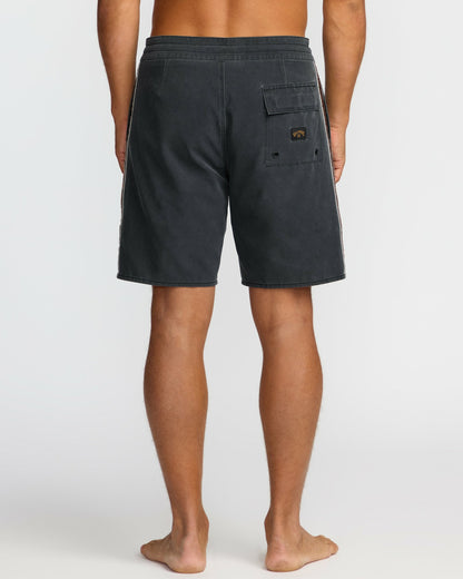 Wategos Lo Tide 19" Boardshorts - Phantom | Billabong