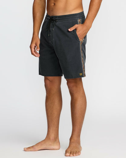 Wategos Lo Tide 19" Boardshorts - Phantom | Billabong