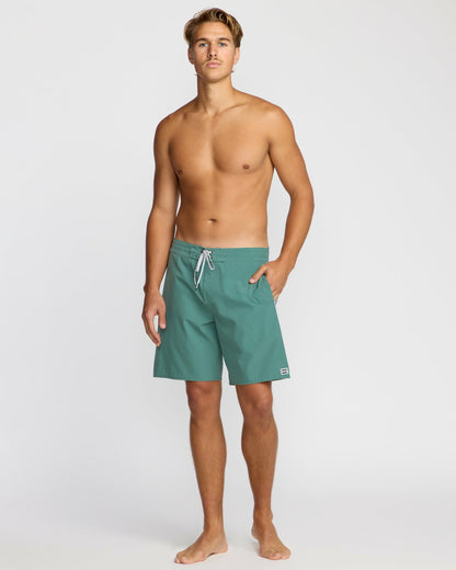 Wategos Lo Tide 19" Boardshorts - Sage Green | Billabong
