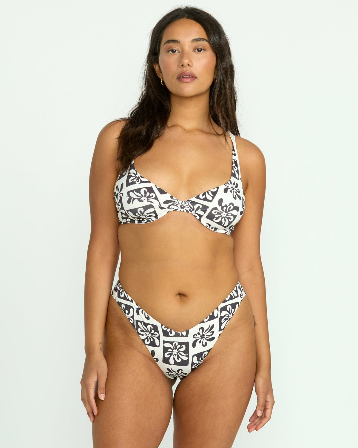 Ur A Legend Marina Underwire Bikini Top - Black Sands | Billabong